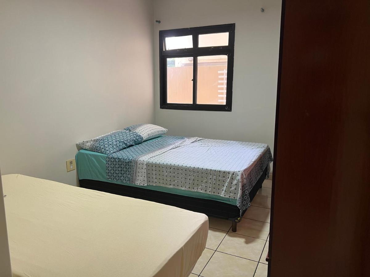 Apartamento 4 Quartos Av Beira Mar Nº 36 - Edif Canto Nobre - Guarapari Es エクステリア 写真