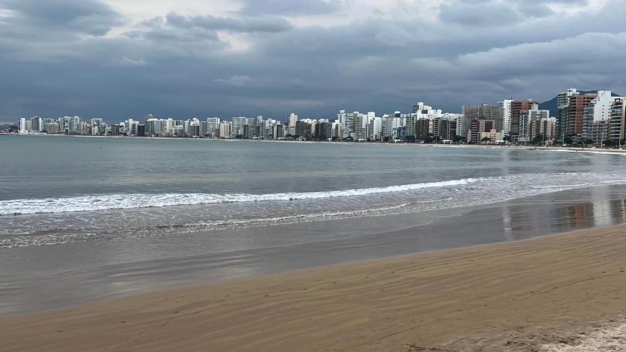 Apartamento 4 Quartos Av Beira Mar Nº 36 - Edif Canto Nobre - Guarapari Es エクステリア 写真